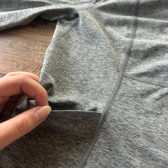 Shyanne Women's 1/4 Zip Front Logo Pullover Size XS Gray/Red Accents - Picture 6 of 7